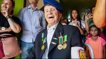 Antônio Delfes Teixeira durante homenagem da Liga da Defesa Nacional - Reprodução/Redes Sociais/Facebook/Comando Militar do Sul