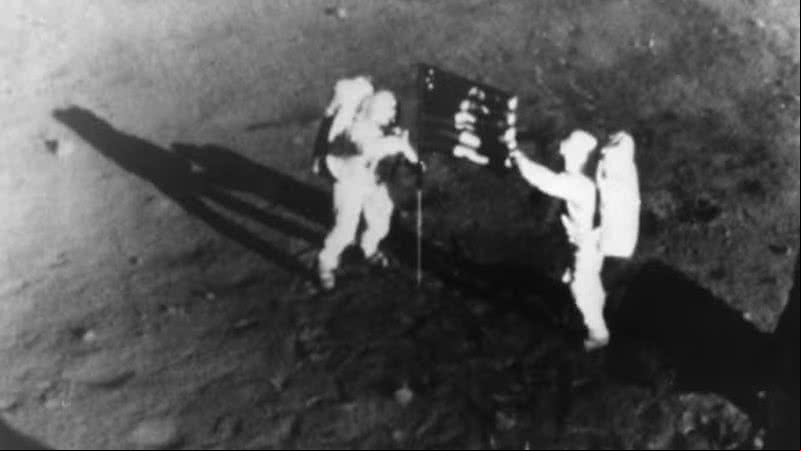 Neil Armstrong e Edwin Aldrin na Lua em 20 de julho de 1969 - Reprodução/NASA