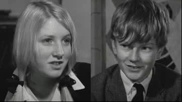 Crianças durante entrevista em 1966 - Reprodução/Vídeo/YouTube/@BBCArchive