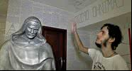 Bruno mostra escultura de Bruno Giordano - Divulgação / TV Globo