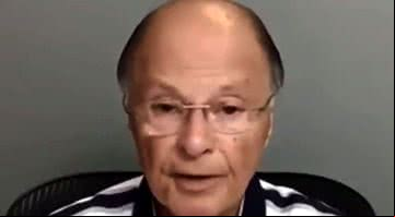 Edir Macedo durante transmissão em sua página do Facebook - Reprodução / Facebook