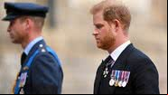 Imagem mostra Harry e William - Getty Images