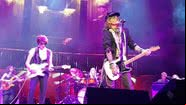 Johnny Depp em apresentação com Jeff Beck - Divulgação / YouTube / Dorothy96